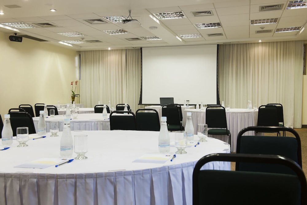 Hotel Golden Park Uberlandia 21/26