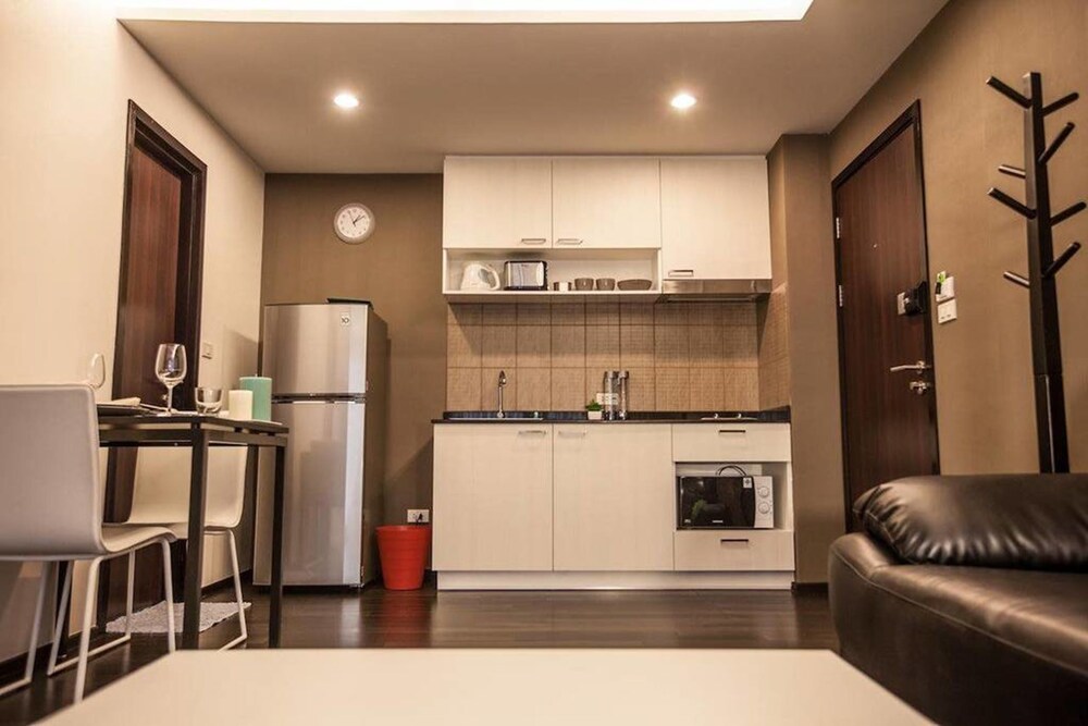The Title Beach Front 13/69