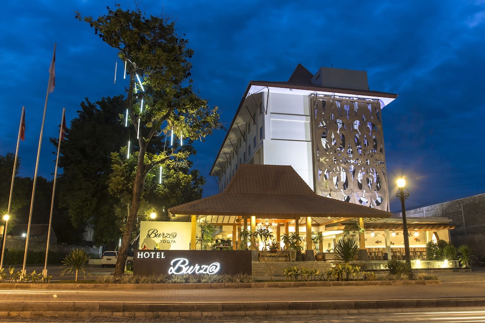 Burza Hotel Yogyakarta 6/49
