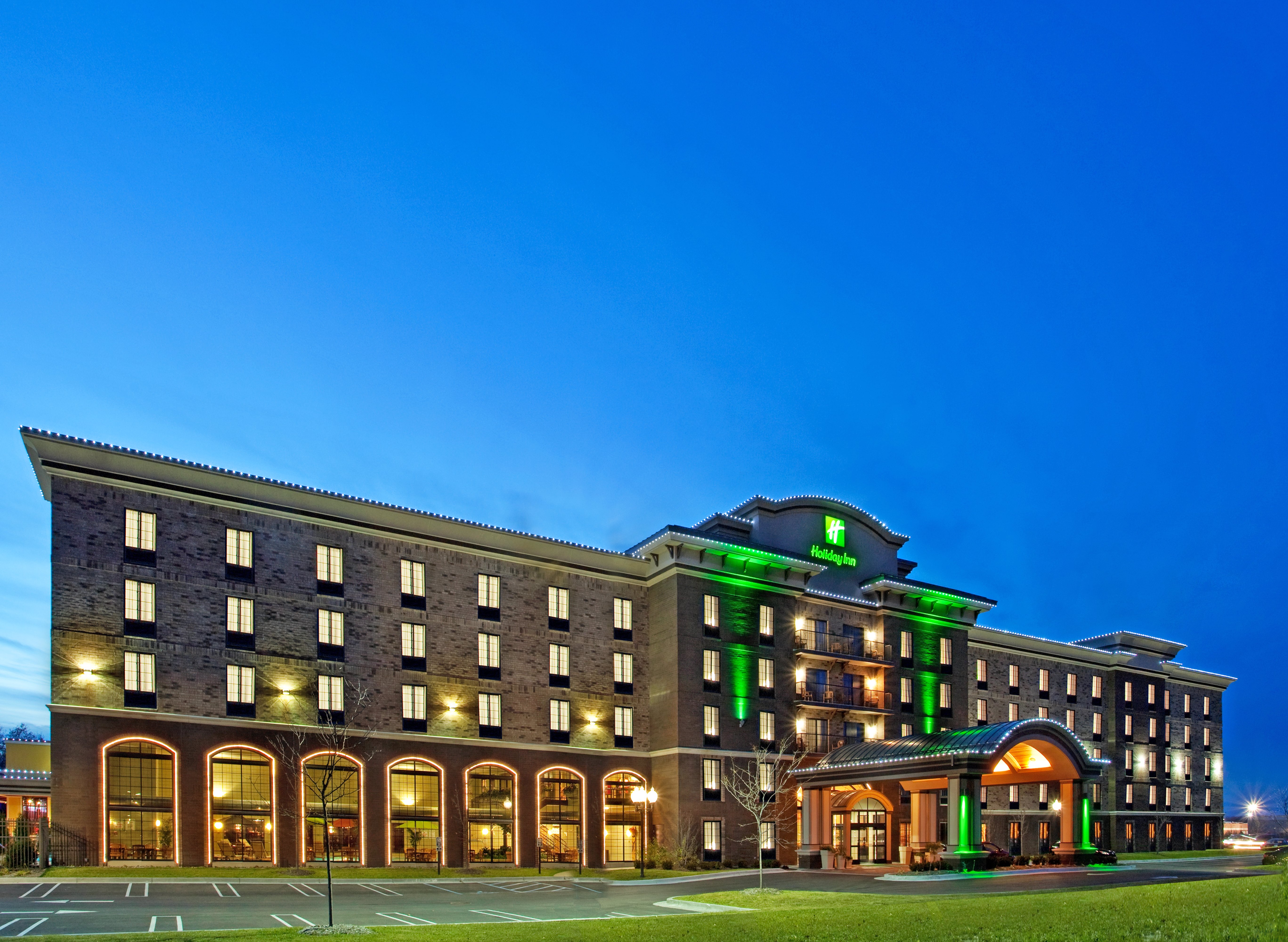 Holiday Inn Midland 2/75