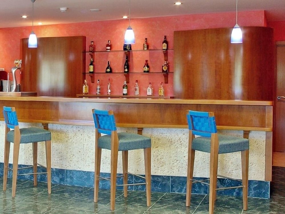 Hotel Mafalda De Castilla 30/43