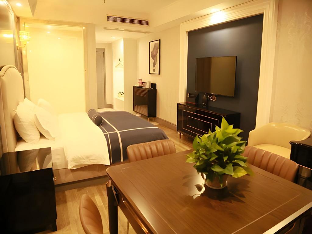 Lano Hotel (Guiding Yongchao Pedestrian Street) 49/54
