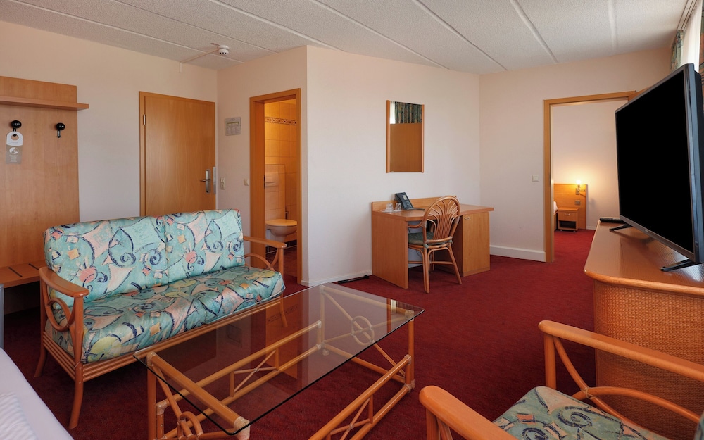 AXXON Hotel 28/41