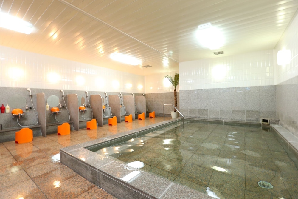 swimming pool spa