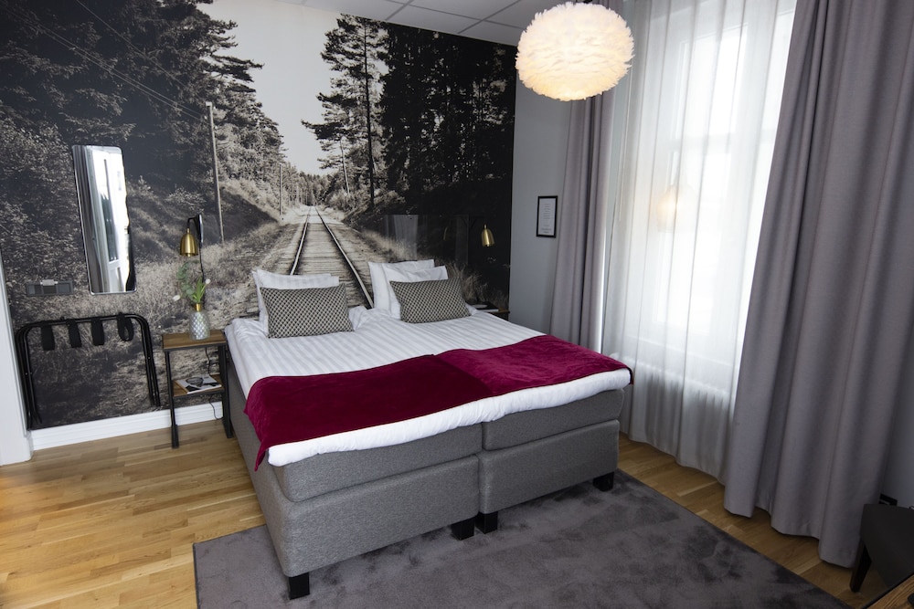 Livin Station Sure Hotel Collection By Best Western 24/66