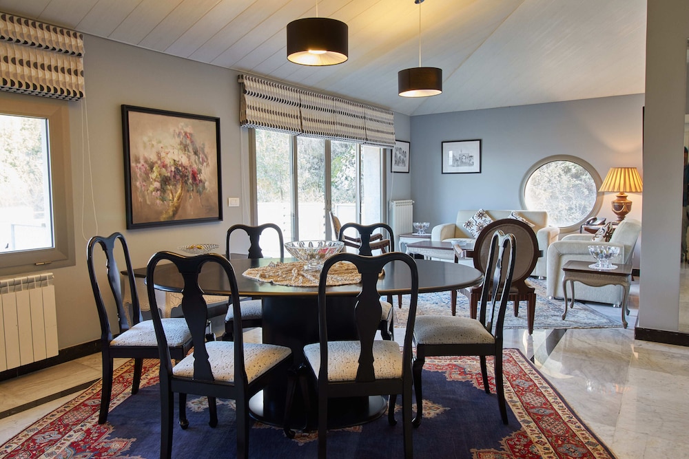 Cherry Blossom Boutique Hotel 49/69