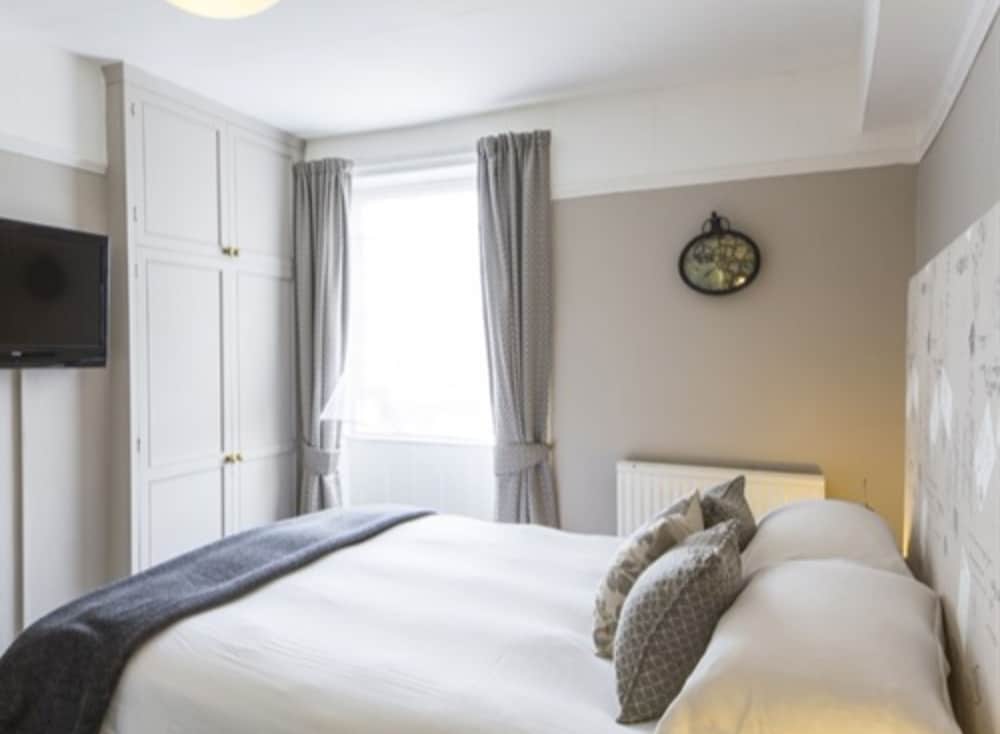 Westwood Guest House 5/50