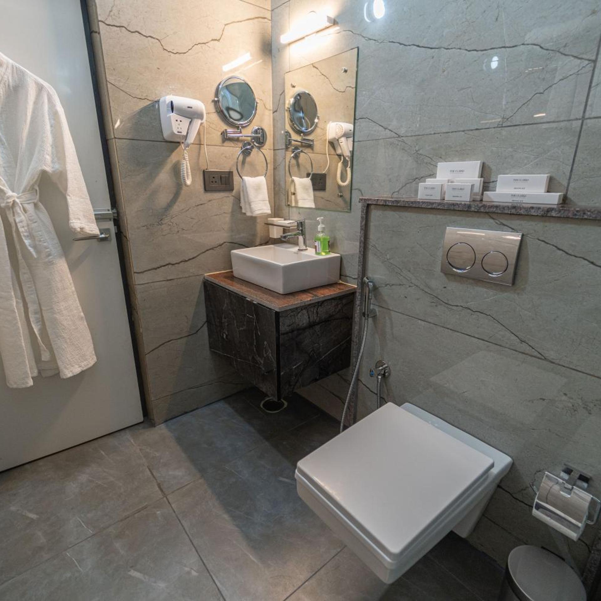 جناح، Clarks Inn Airport Hotel Bangalore 2/3