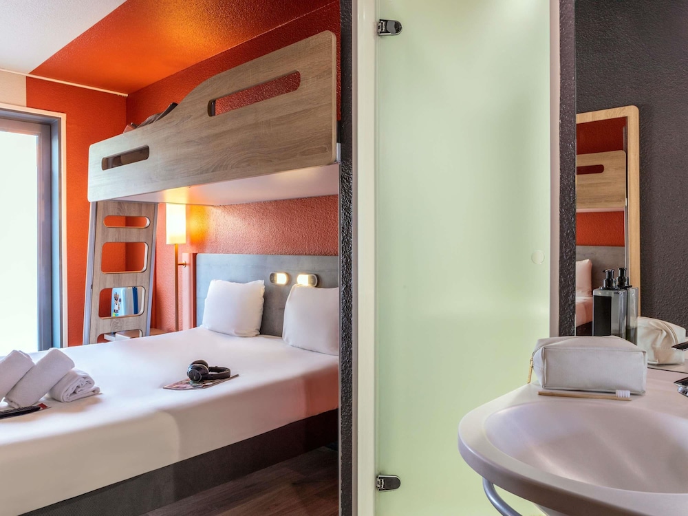 IBIS BUDGET PARIS PORTE DE PANTIN 64/64