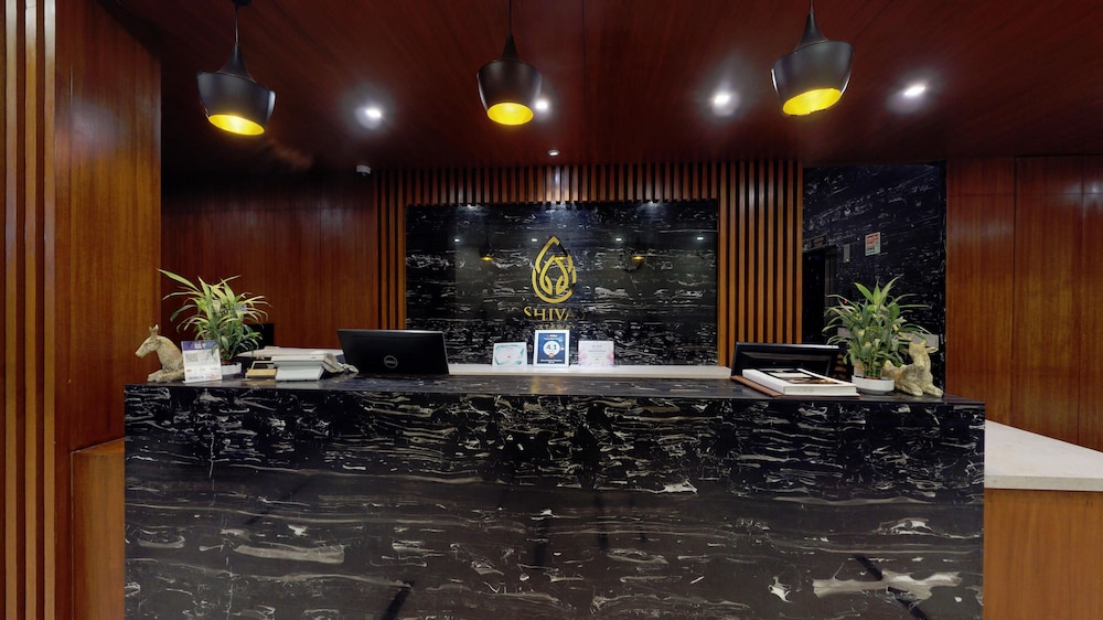 Hotel Shivas Gateway 15/77