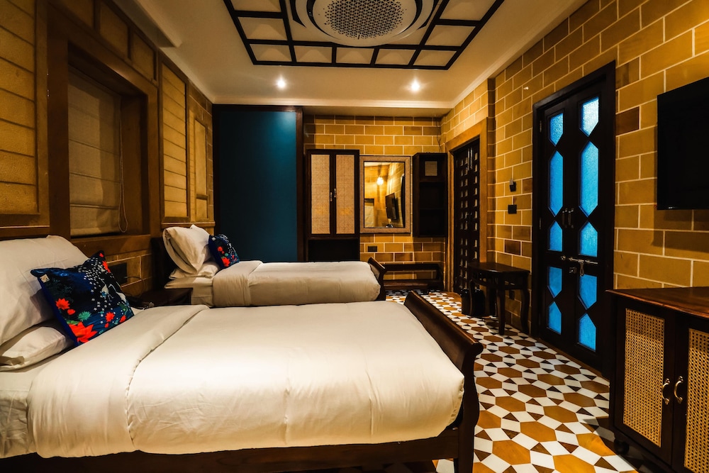 Heritage, Executive, Twin Beds