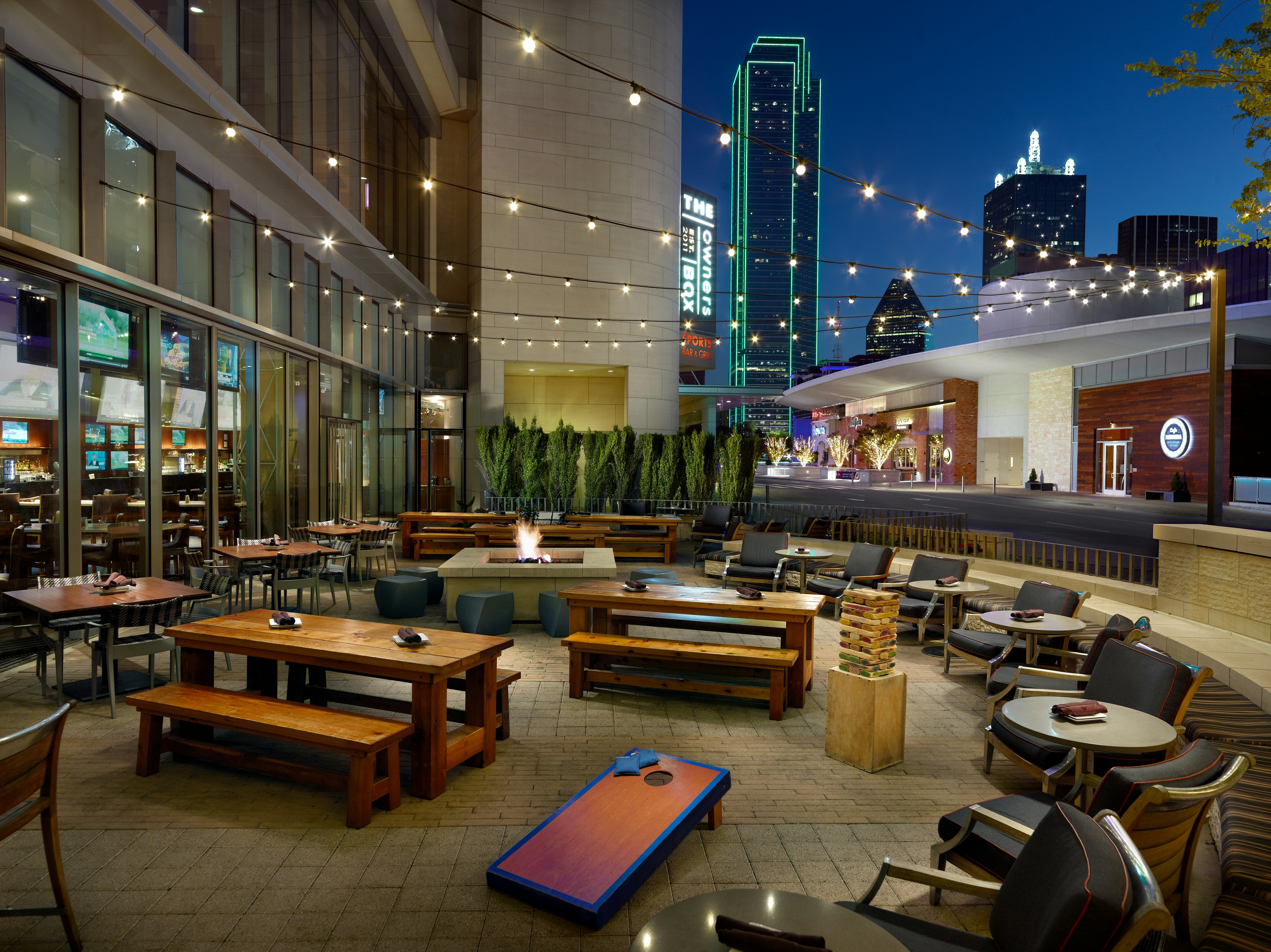 OMNI DALLAS HOTEL 83/92