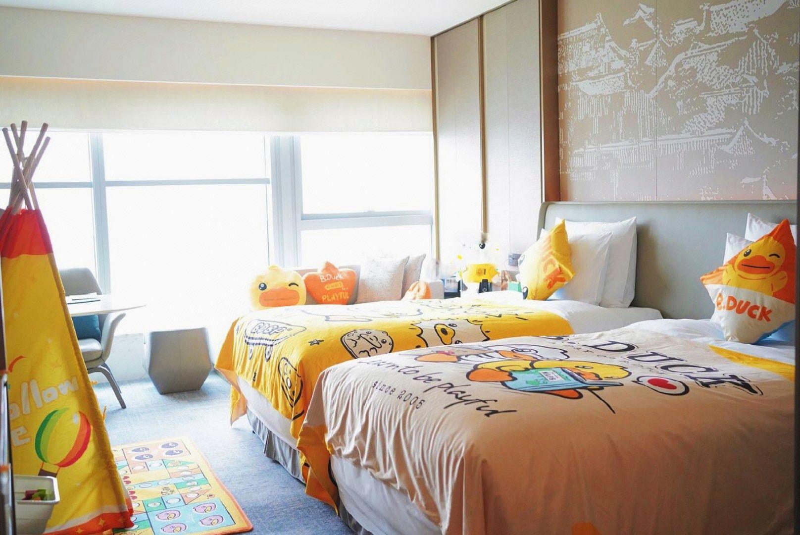 Theme, Deluxe, Executive, Family, 2 Beds