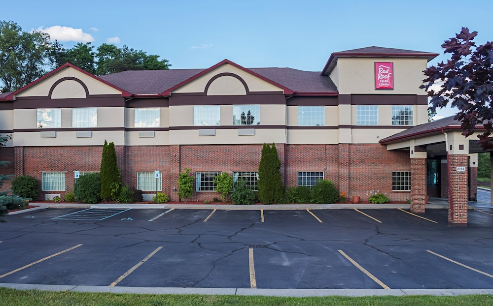 Red Roof Inn & Suites Lake Orion/Auburn Hills 34/37