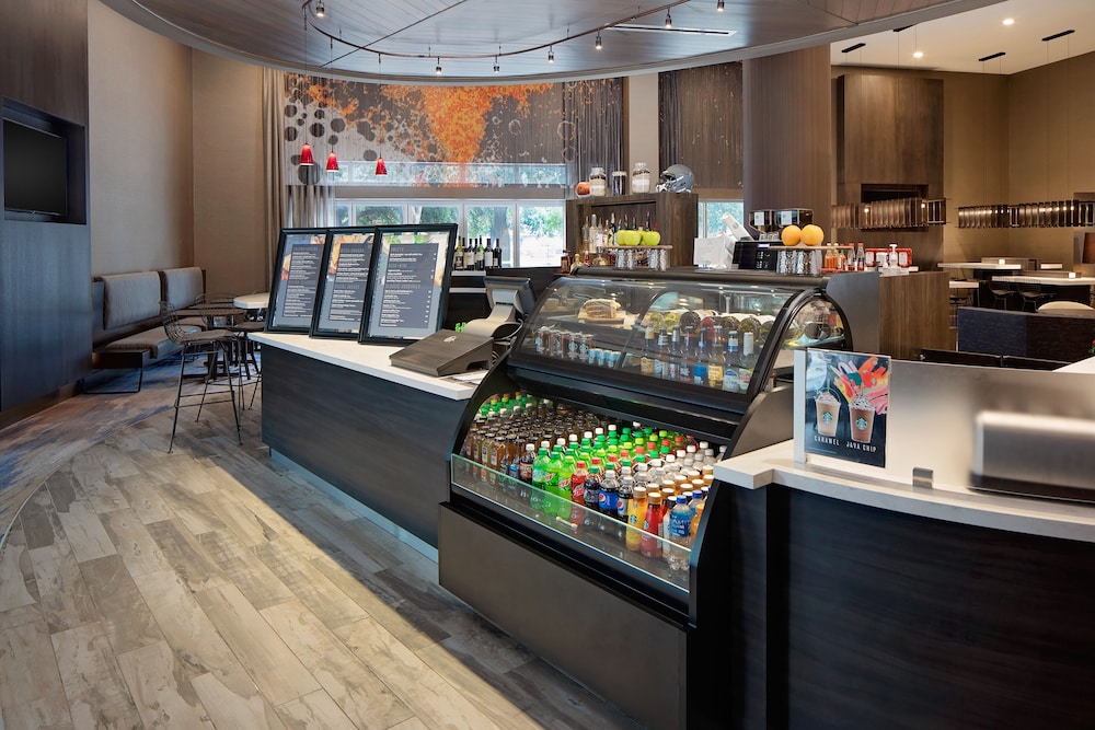 Courtyard By Marriott Dallas Downtown Reunion District 36/45