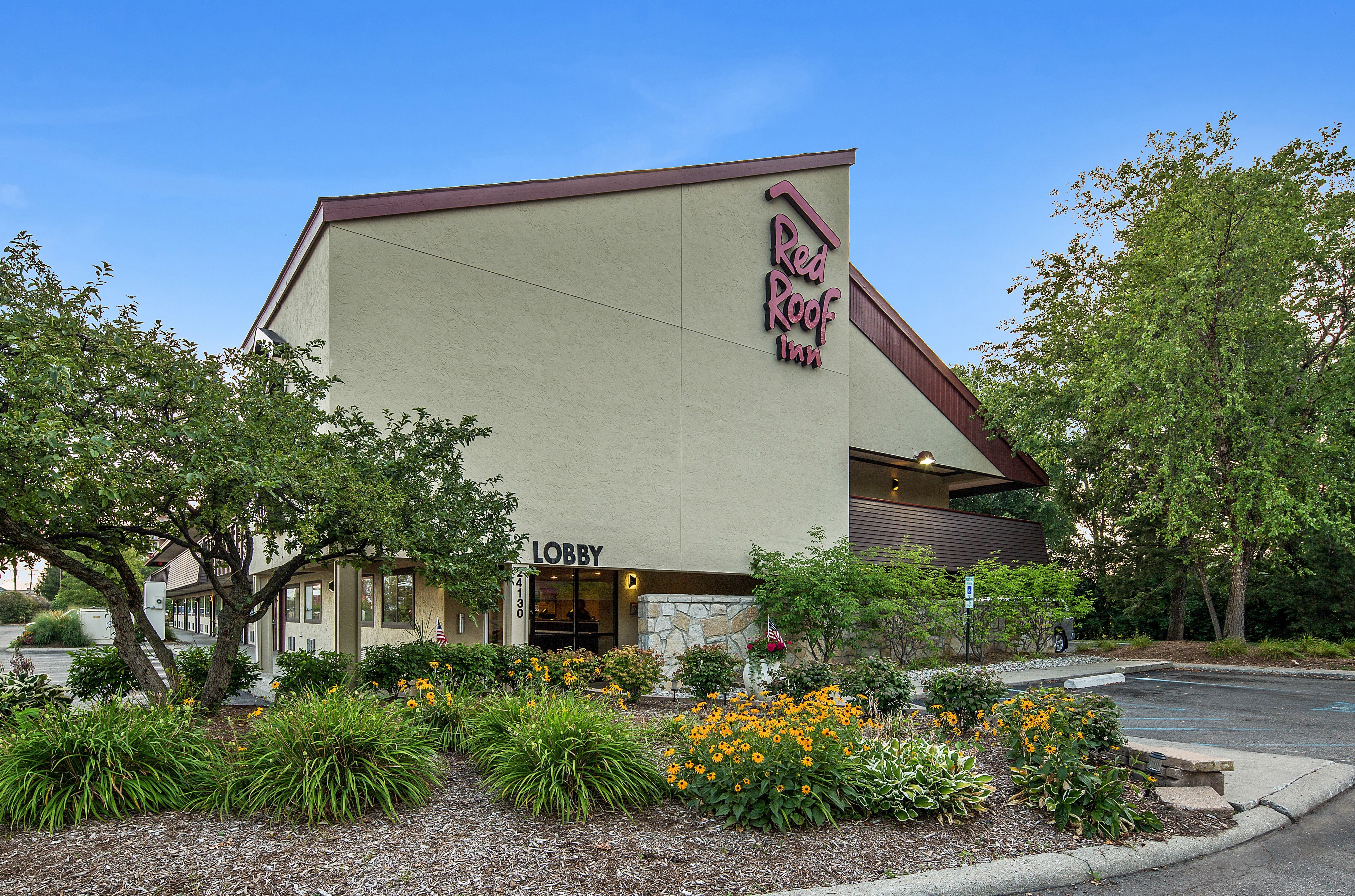Red Roof Inn Detroit - Dearborn/Greenfield Village 4/25