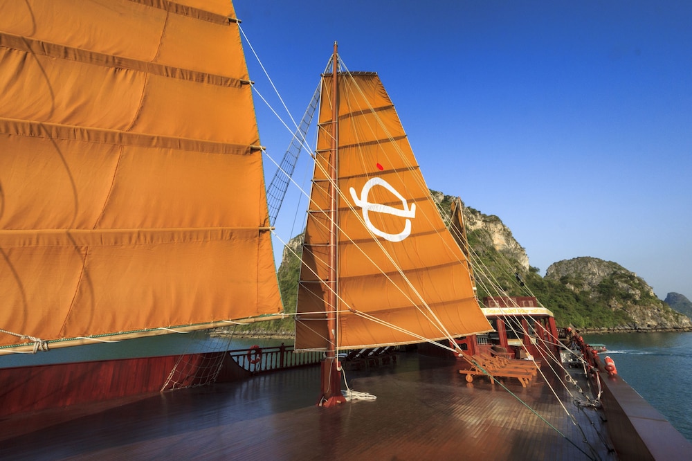 Emperor Cruise Ha Long 26/50