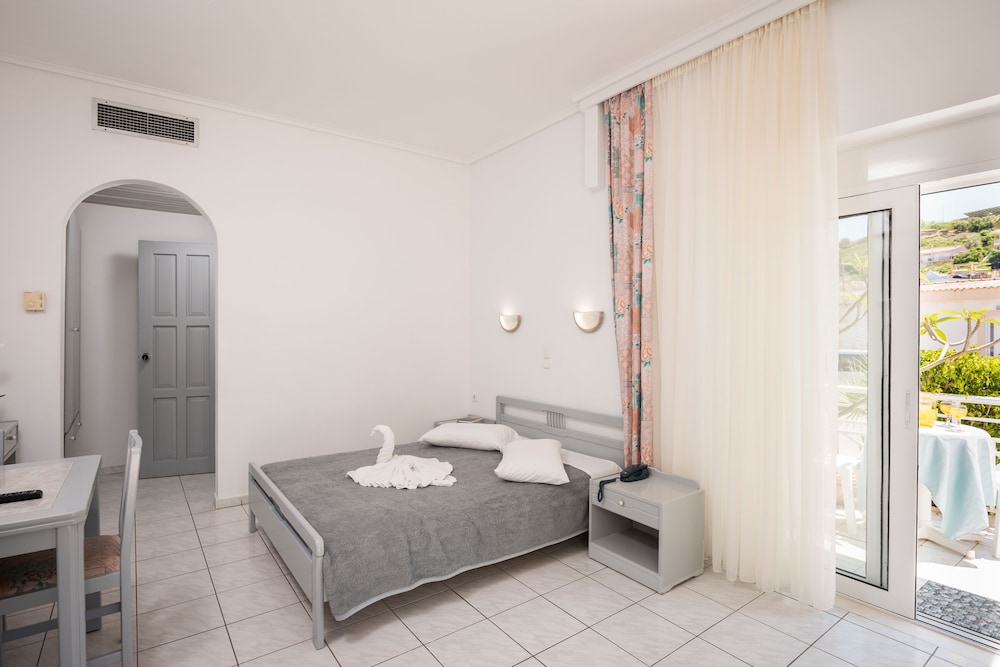 Kristall Suites 7/29