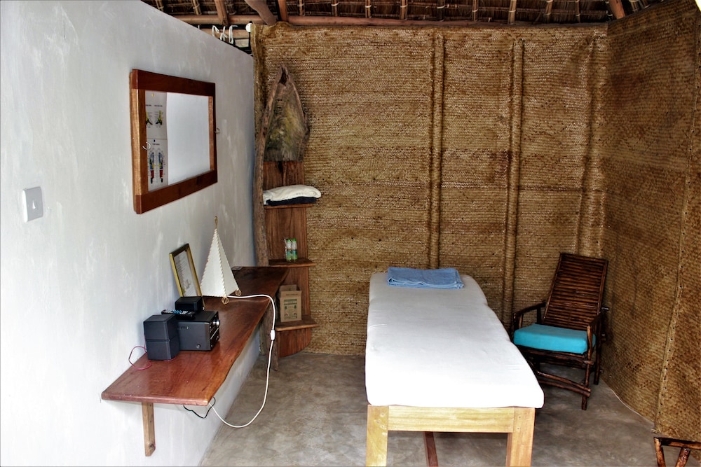 Mvuvi Lodge 28/50