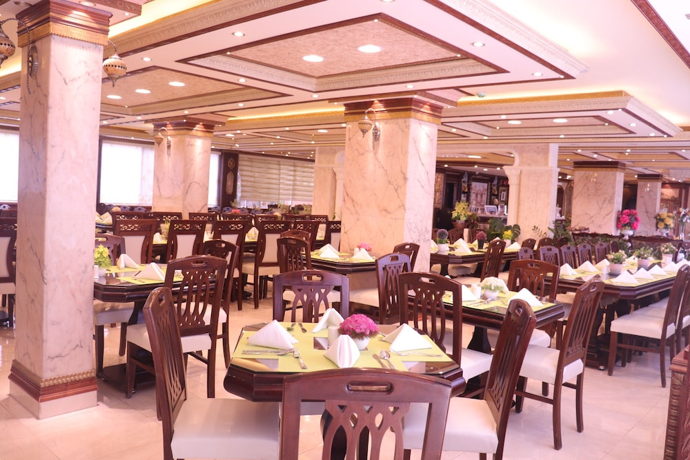 AMRA PALACE HOTEL 35/50
