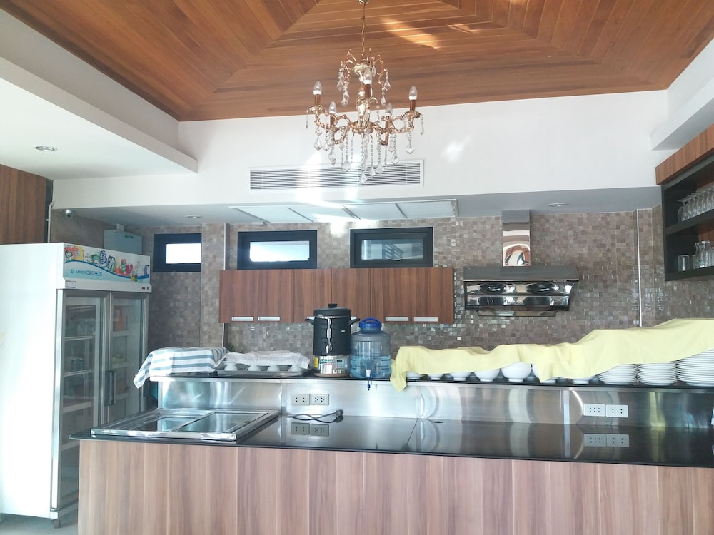 Grand Lopburi Hotel 4/30