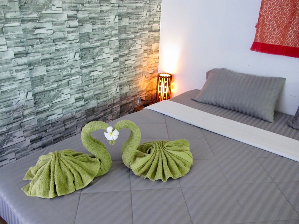 Oasis Lipe Resort 37/66