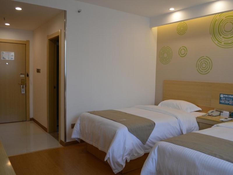 GreenTree Inn Huaian Xuyi Royal Garden Express Hotel 31/56