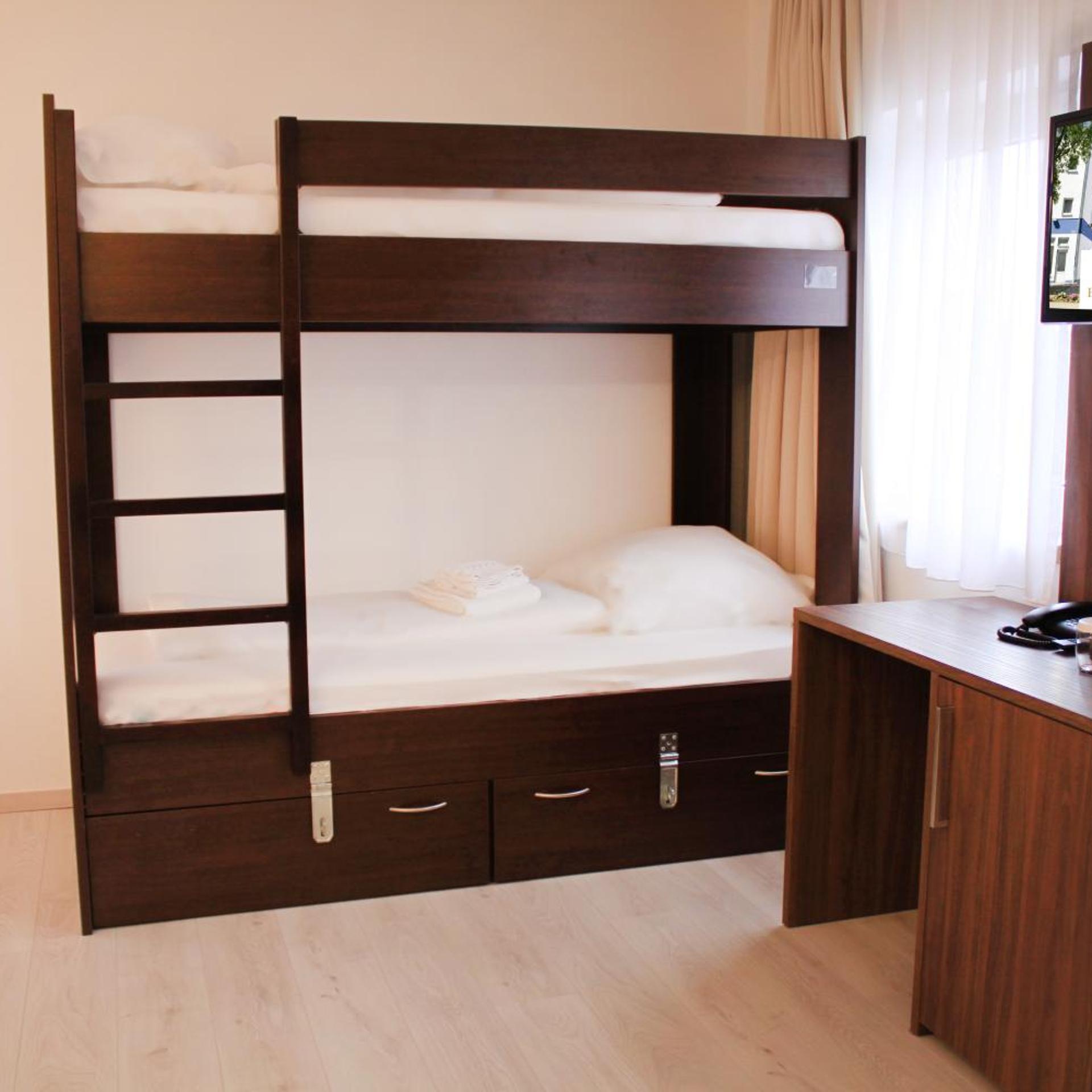 جناح جونيور بسرير مزدوج، Anor Hotel And Conference Center Frankfurt Airport 4/10