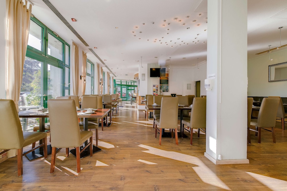 Hotel Ambiente Langenhagen Hannover by Tulip Inn 29/47