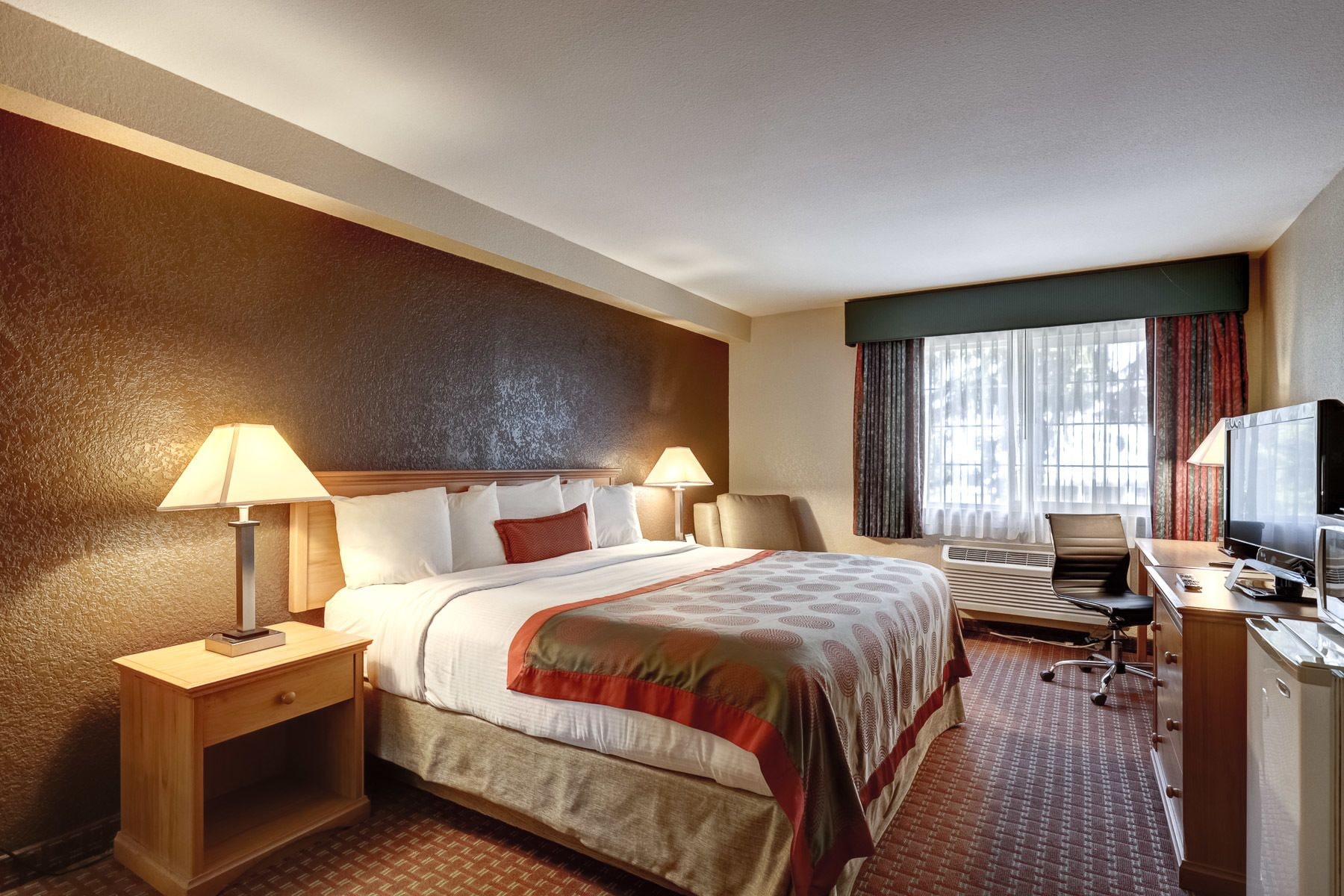 جناح بسرير كينج بغرفة نوم واحدة، Ramada By Wyndham Portland 3/7