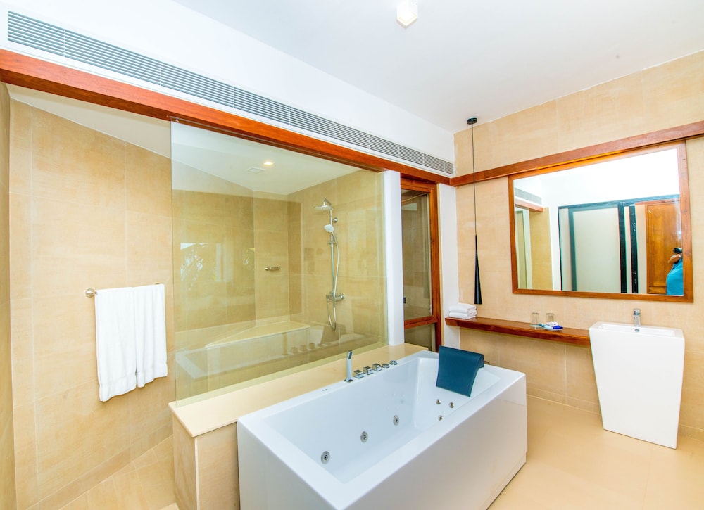 Goldi Sands Hotel 33/36