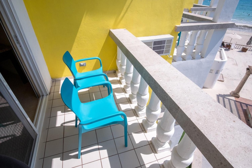 Playa Bonita Resort 63/77