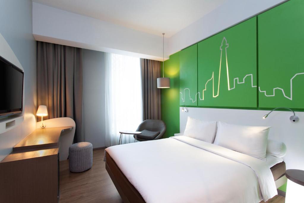 Junior Suite, Queen Bed, Sofa