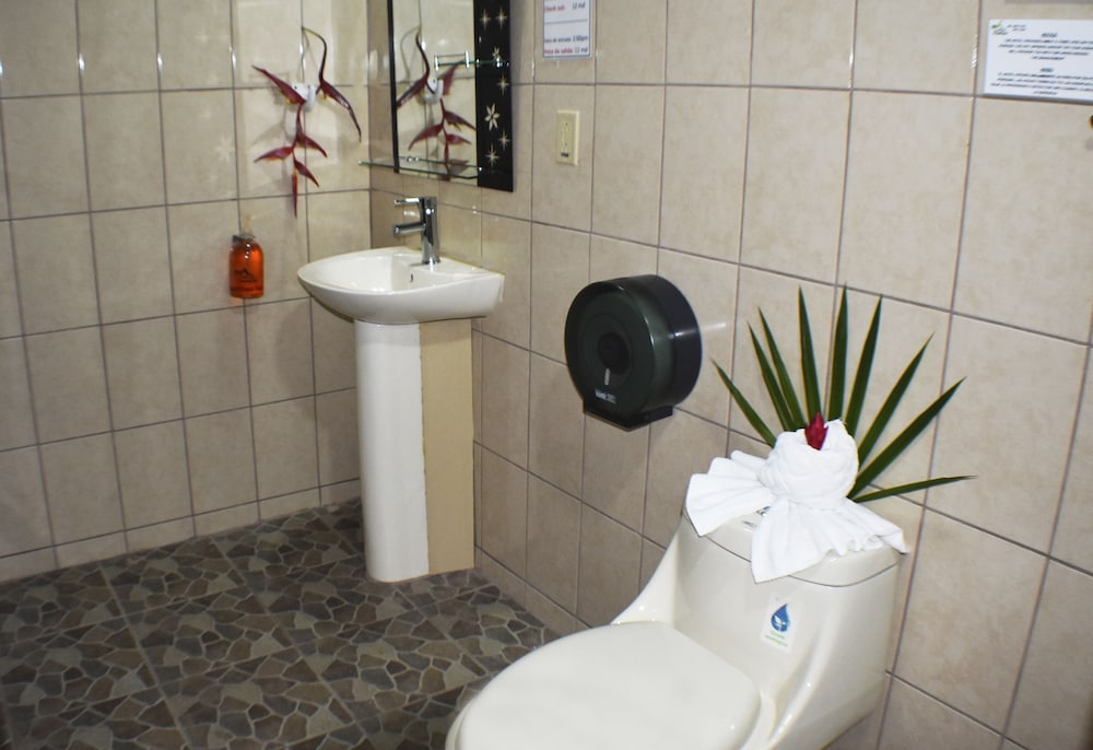 Arenal Country Inn 63/63