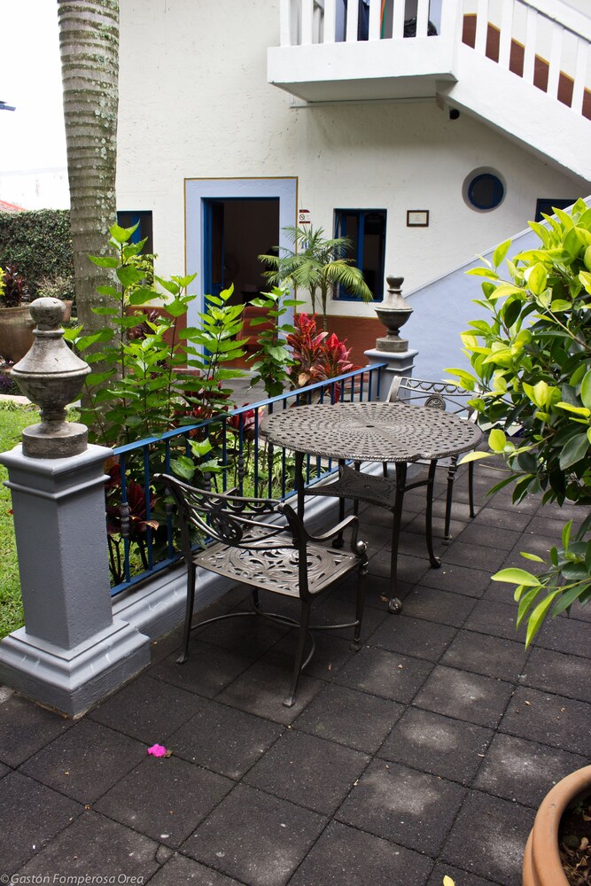 Posada del Cafeto 59/66