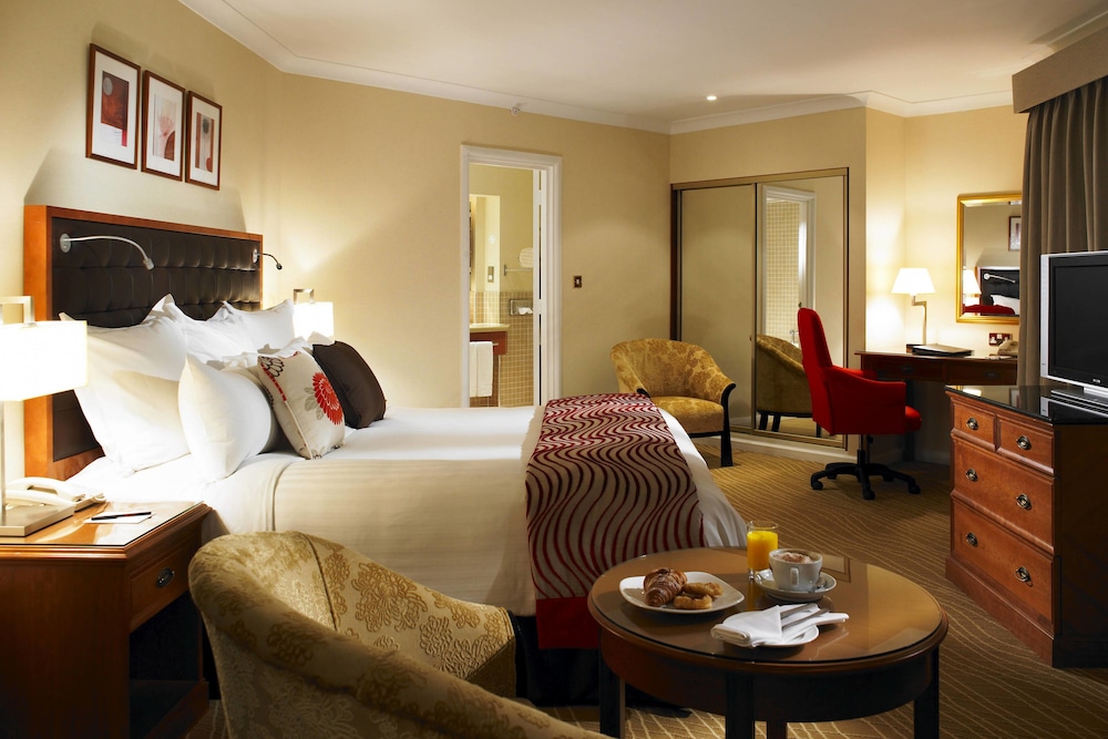 Delta Hotels by Marriott Waltham Abbey 14/29