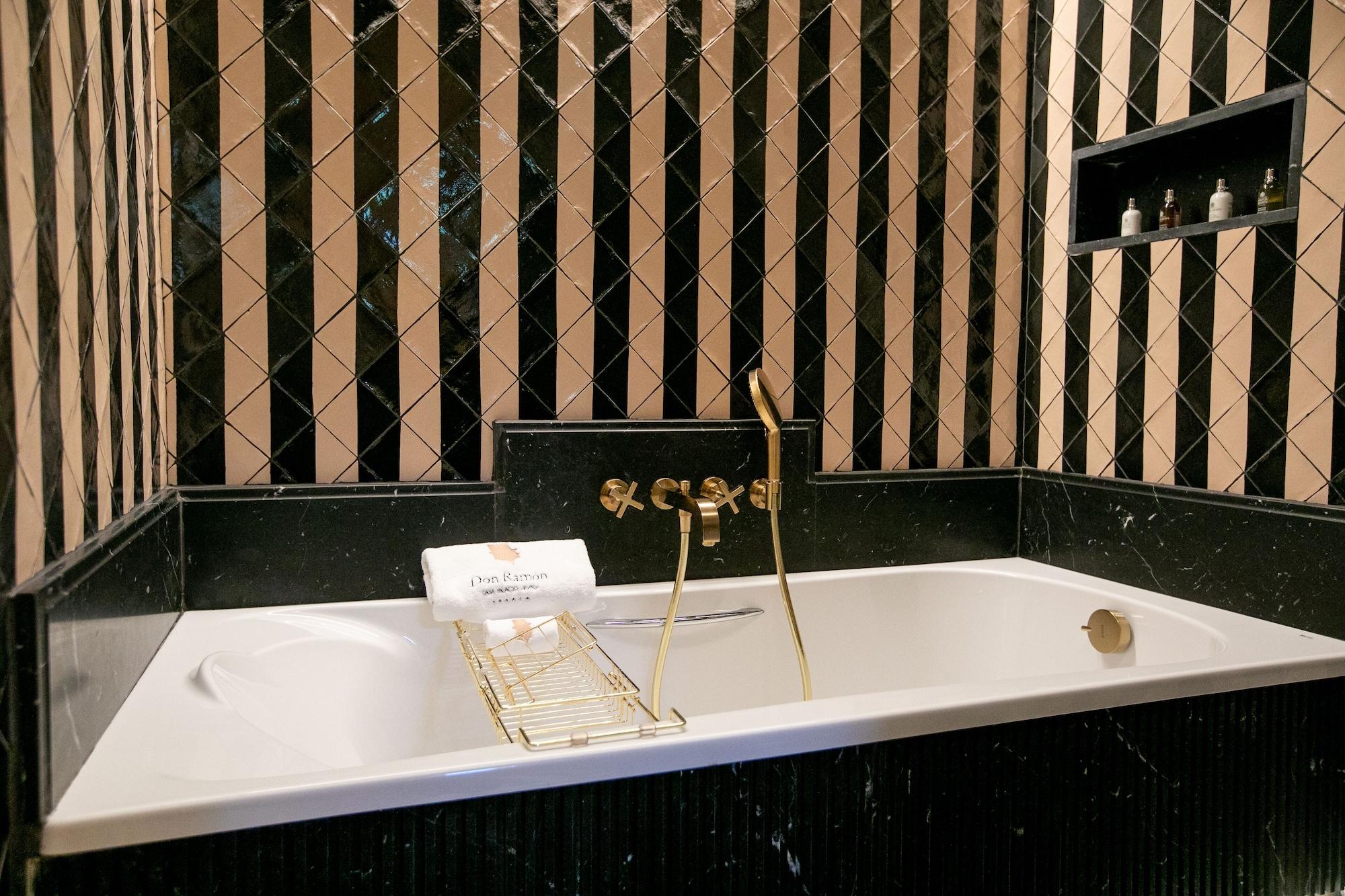 جناح، Hotel Don Ramon Casa Palacio Sevilla 5/6