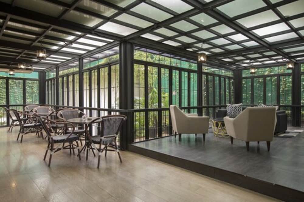 Hotel Grandhika Iskandarsyah Jakarta 34/51