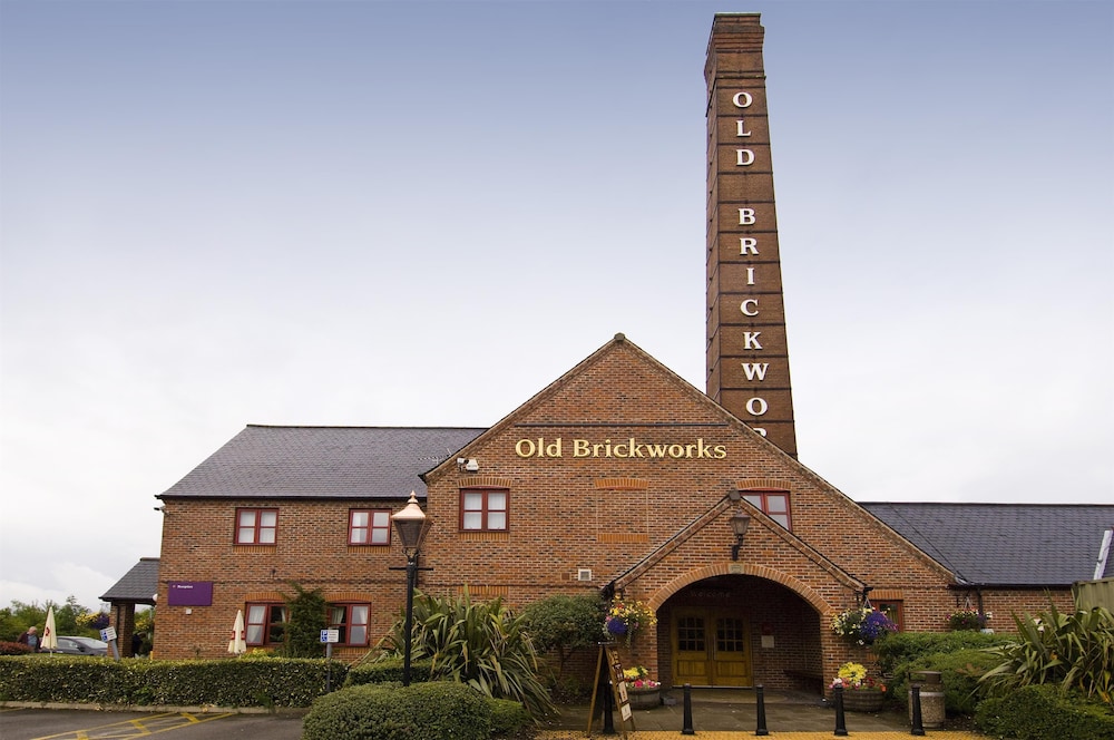 Premier Inn Leeds South (Birstall) in BRADFORD