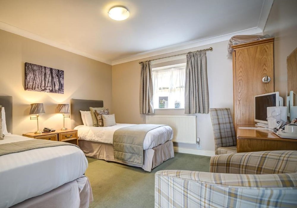 Courtyard, Standard, Twin Beds