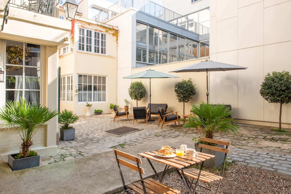 Helzear Montparnasse Suites 56/61