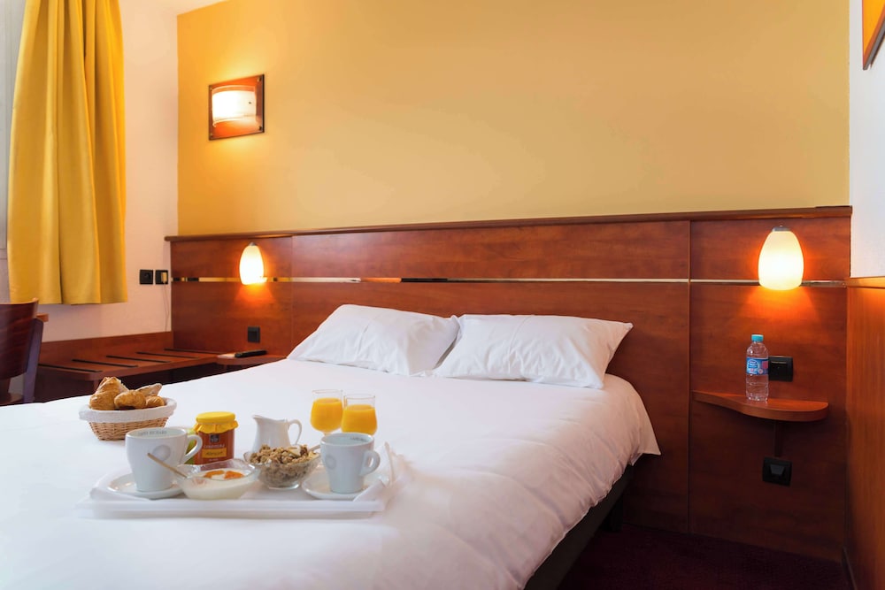 Brit Hotel Rennes Cesson - Le Floreal 13/66