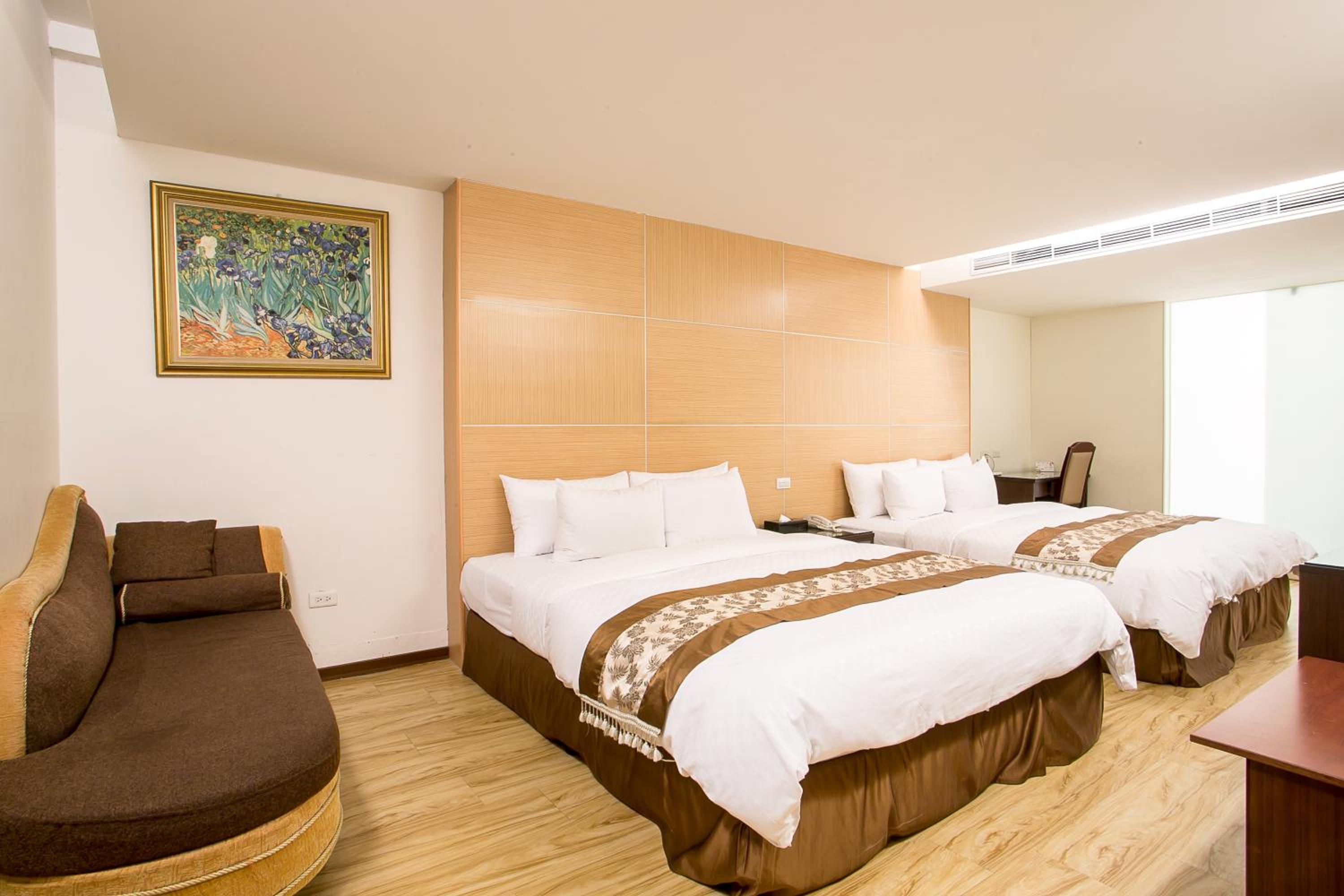 غرفة عائلية، Huang Shin Business Hotel - ZhongGung Branch 2/2