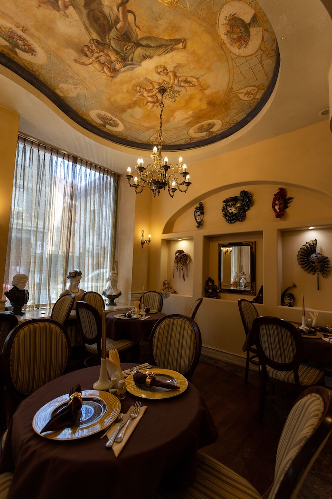 Zeus Essence Bucharest Venezia 56/64