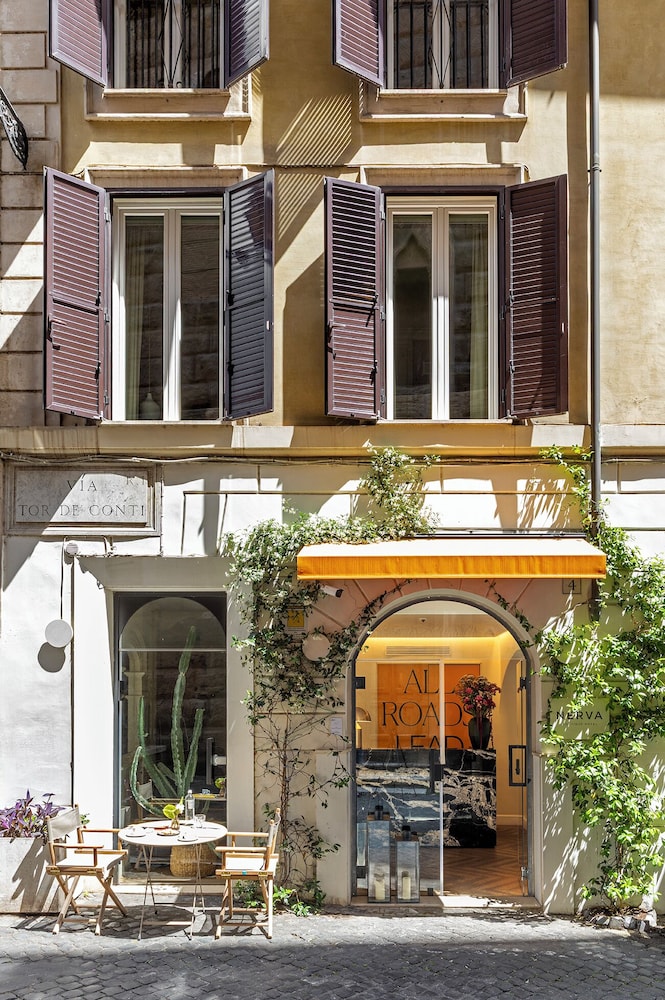 Nerva Boutique Hotel 2/72
