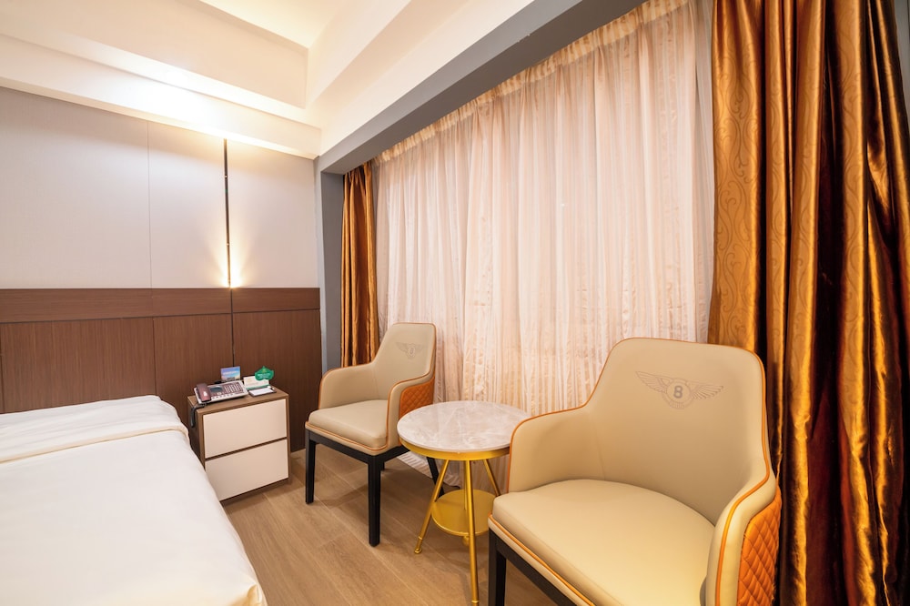 Zhuhai Jinguan Holiday Hotel 30/39