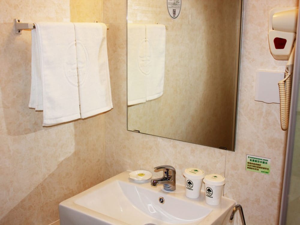 GREENTREE INN XUZHOU HIGH SPEED RAILWAY ZHANQIAN SQUARE HOTEL 38/39