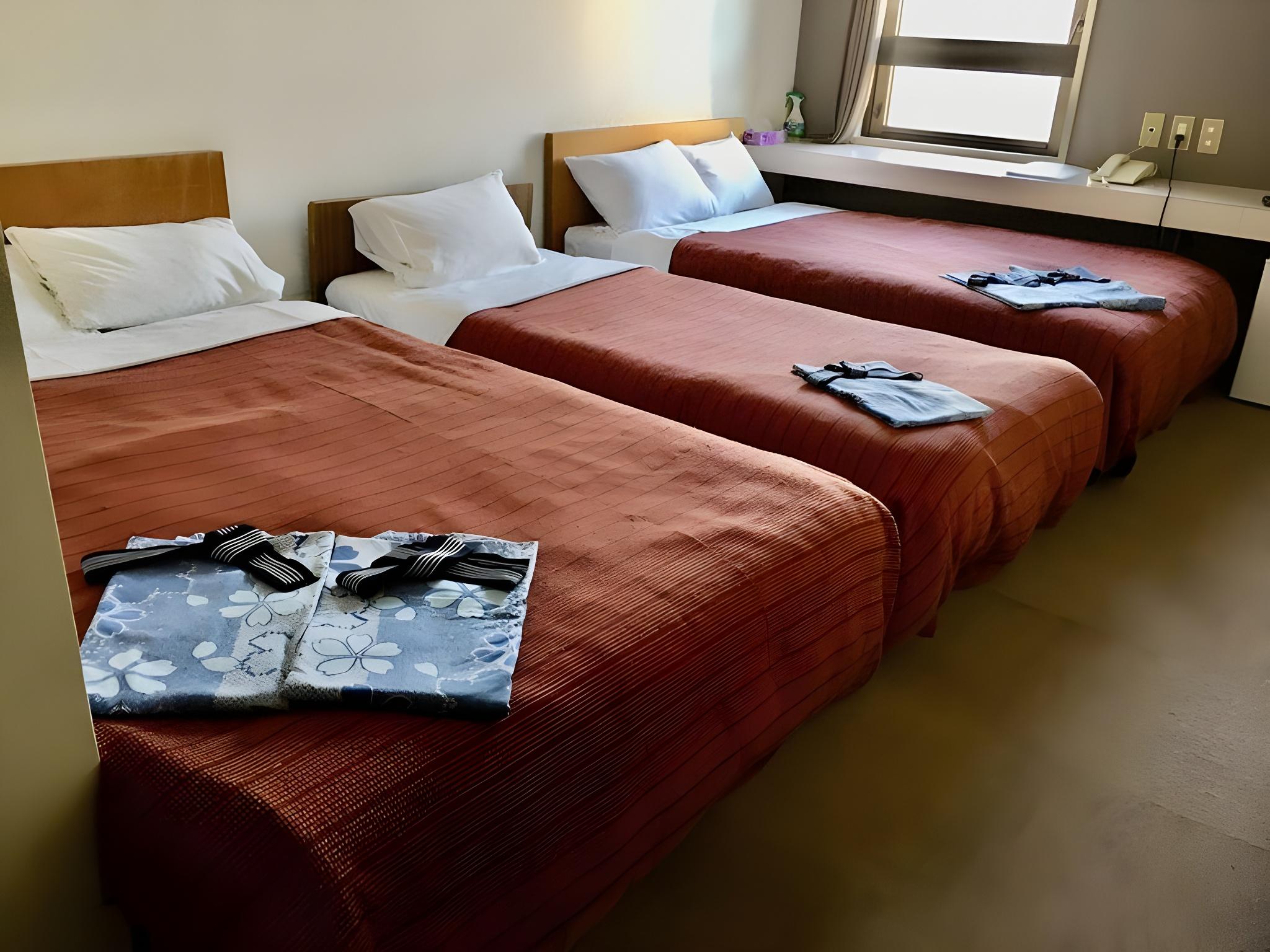 Semi Room, Triple, 1 Double and 1 Single Bed, Smoking