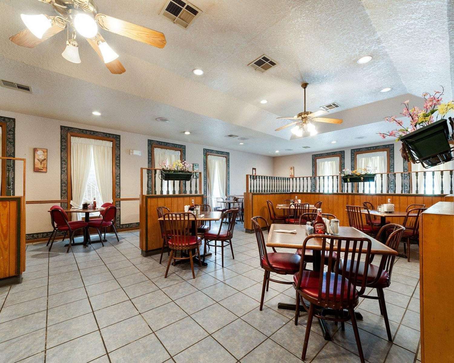 Rodeway Inn Jasper 32/50
