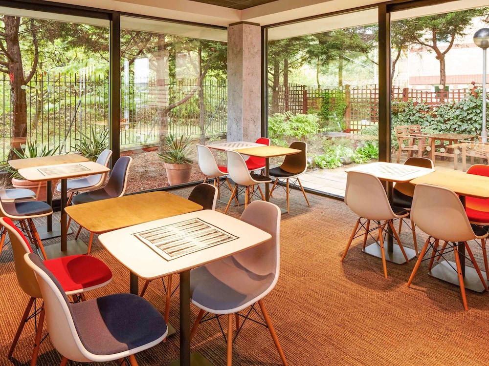 ibis London Thurrock M25 52/64
